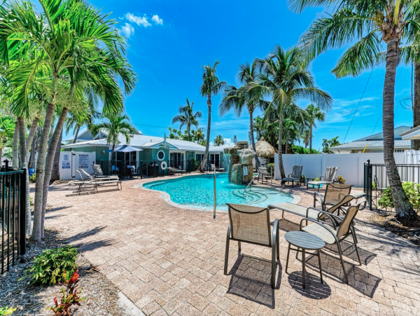 Holmes Beach Vacation Rental- Pool Villa Near Beach One Block Beach